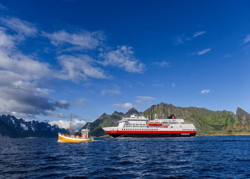 MS Otto Sverdrup /  © Hurtigruten